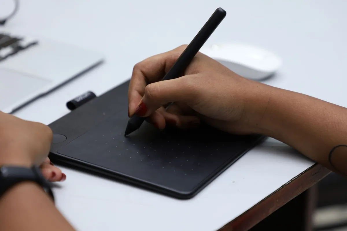 Beginner's Guide to Building an Illustration Portfolio with No Client Work